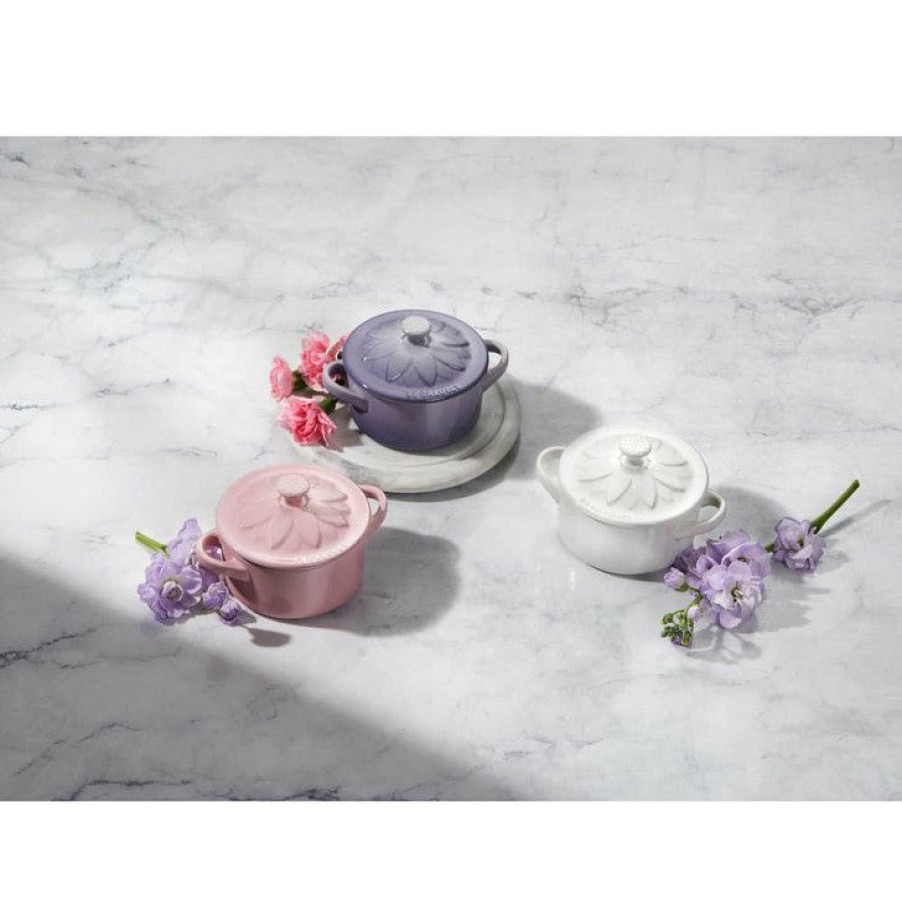 Closeout Sale Le Creuset Mini Cocotte With Flower Lid In Meringue New