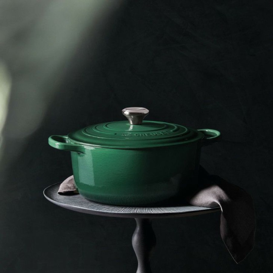 Quality Guarantee Le Creuset Cast Iron Round Dutch Oven In Artichaut Wholesale